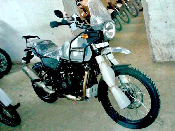 Royal Enfield Himalayan Camouflage Spotted In Dealership; India Launch Soon