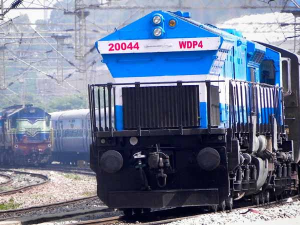 here s why diesel train engines are not turned off did you know