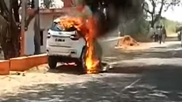 A Ford Endeavour Catches Fire In Karnataka; Passengers Escape Without Injuries
