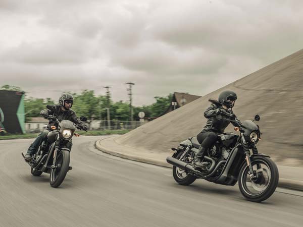 Flat Track Racing In India - Harley-Davidson Brings New Motorsport Form To India