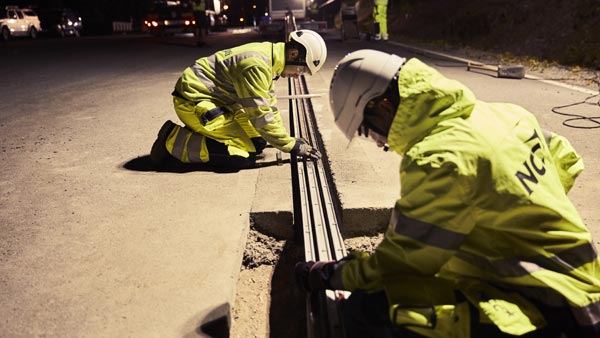 World S First Electric Car Charging Road Opens In Sweden The World S First Electric Car Charging Road Opens In Sweden The Charges Evs On