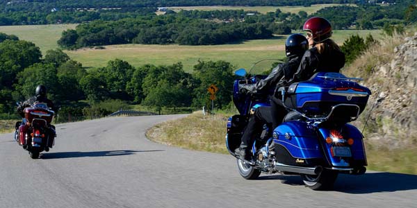 Indian Roadmaster Elite Launched In India At Rs 48 Lakh — Limited To 300 Units And Comes With 23 Karat Gold