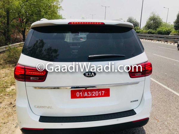 Kia Grand Carnival MPV Spotted Testing In India
