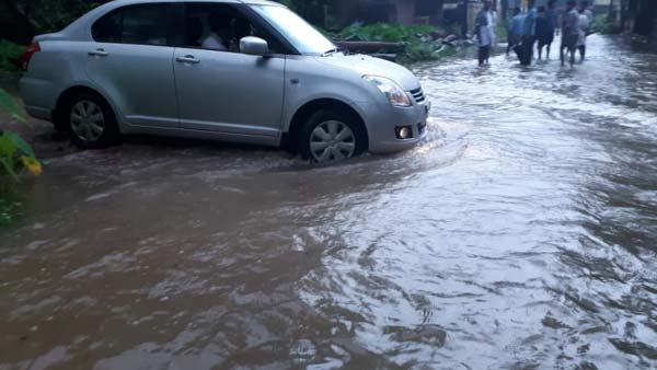 Kerala Floods 2018 — Facts & Precautions To Know While Driving Through The Flooding