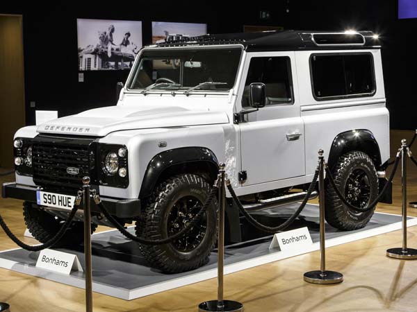 Chelsea Truck Company Defender Pickup — The Latest Homage To The Iconic Land Rover Product