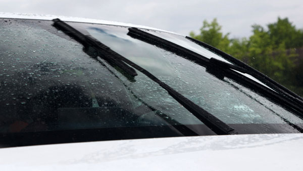 10 Reasons For A Car’s Windshield To Crack — How To Avoid It?