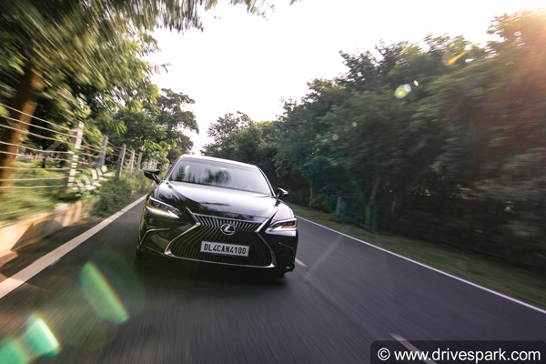 2018 Lexus ES 300h Review — Designed To Impress