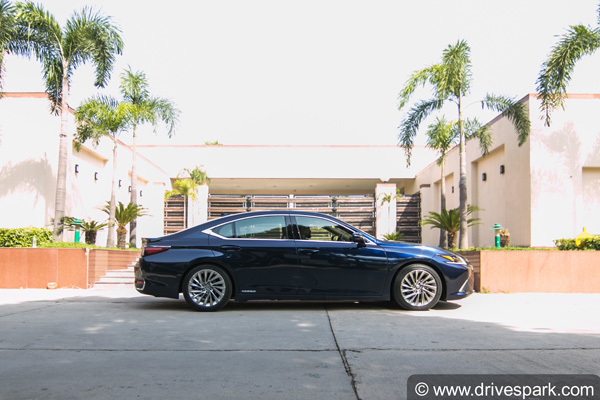 2018 Lexus ES 300h Review — Designed To Impress