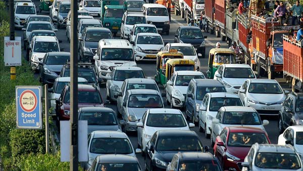 Ban On Registration Of New Vehicles In Bangalore To Curb Pollution & Congestion