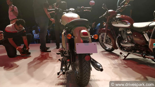 New Jawa 42 First Look Review: Price, Specifications, Features, Details & Images