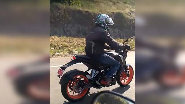 KTM 125 Duke Spy Pics: Spotted Testing In India – Launch Soon