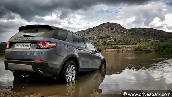 Land Rover Discovery Sport Petrol Review — Has The Baby Discovery Got Its Roots Strong?
