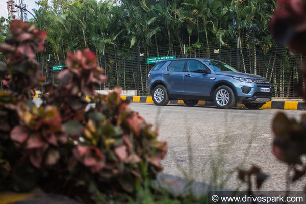 Land Rover Discovery Sport Petrol Review — Has The Baby Discovery Got Its Roots Strong?