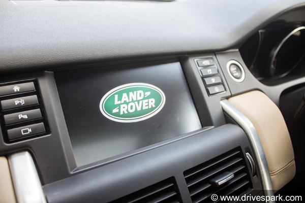 Land Rover Discovery Sport Petrol Review — Has The Baby Discovery Got Its Roots Strong?