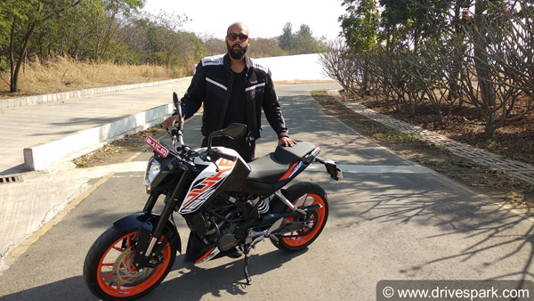 Ktm 125 Duke First Ride Review Is The Baby Duke Worth It