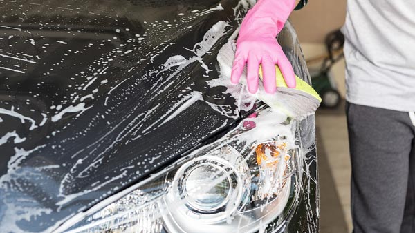 Dirty Cars In Dubai To Be Fined Heavily — Dubai Municipality Swings Into Action
