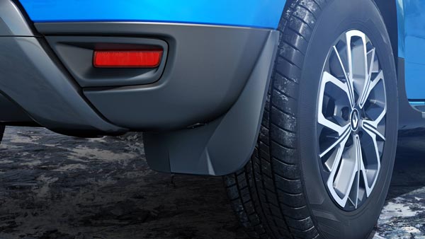 Renault Duster Accessories Online Details: List Of Official Accessories & Where To Buy