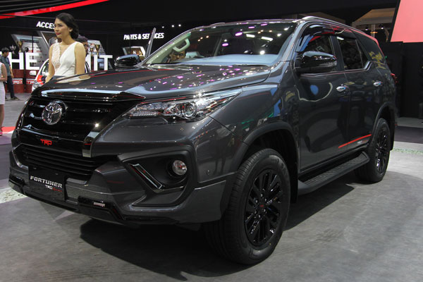 Toyota fortuner trd pro