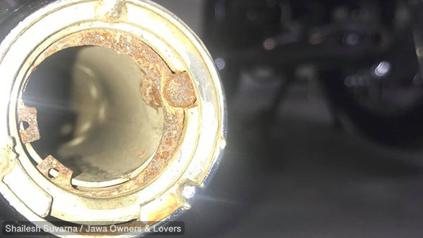 Brand New Jawa Motorcycle Shows Rust On Wheel Rim And Exhaust: Customer Takes To Social Media
