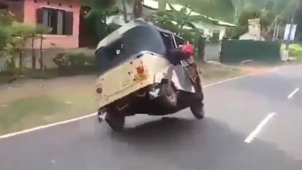 Auto-Rickshaw Stunts: Video Shows Wheel Being Changed While Driving On A Highway