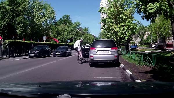 The Dutch Reach Explained: The Right Way To Open A Car Door
