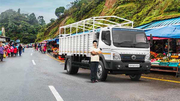 Daimler BS-VI Trucks and Buses Showcased Ahead Of India LaunchNext Year