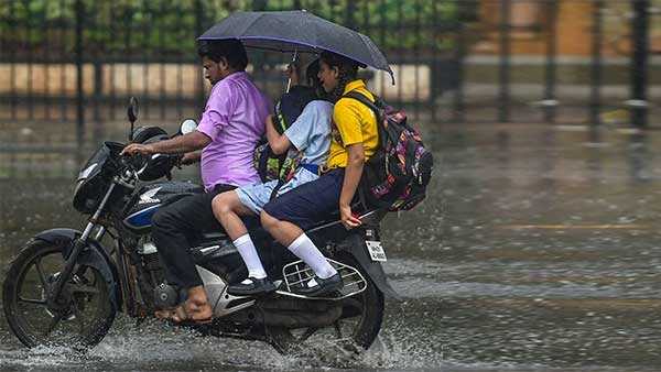 Motorcycle Riders To Pay Fine Of Rs 1,000 For Riding While Wearing Chappals, Sandals, Flip-Flops