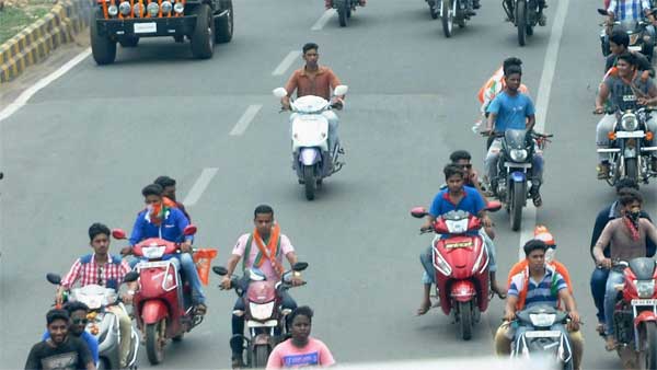 Motorcycle Riders To Pay Fine Of Rs 1,000 For Riding While Wearing Chappals, Sandals, Flip-Flops