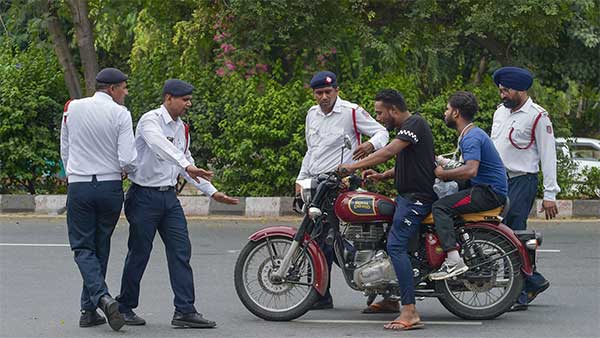 Motorcycle Riders To Pay Fine Of Rs 1,000 For Riding While Wearing Chappals, Sandals, Flip-Flops