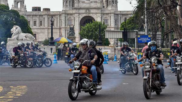 Motorcycle Riders To Pay Fine Of Rs 1,000 For Riding While Wearing Chappals, Sandals, Flip-Flops
