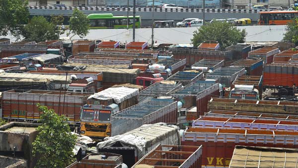 RFID Toll Payments: Alarmingly Low Adoption Rate In Delhi Leads To Over 6,000 Motorists Being Fined