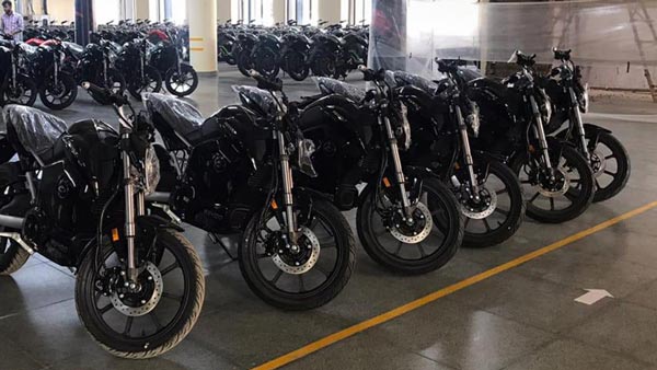 Revolt Electric Bike Deliveries Begin: First-Batch Delivered In Delhi; Pune Will Receive Bikes Next Month