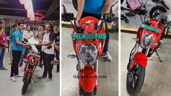 Revolt RV400 Deliveries Begin: First Electric Bike Delivered In Delhi