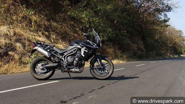Triumph Diwali Discount Offers & Benefits Available With Select Models