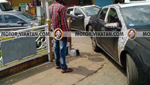 Spy Pics: Hyundai i20 To Feature Sunroof, New Alloy Wheels, And More