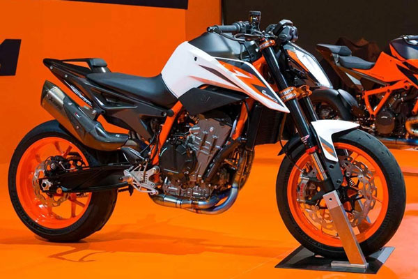 KTM 890 Duke R Unveiled At EICMA 2019: A More Powerful Middle-Weight Offering From KTM