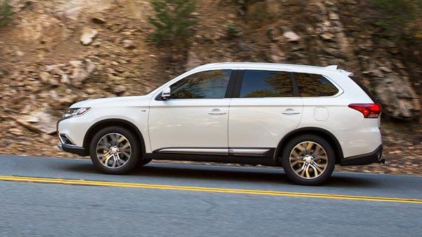 Mitsubishi Offers Rs 5 Lakh Price Cut On Current-Generation Outlander SUV