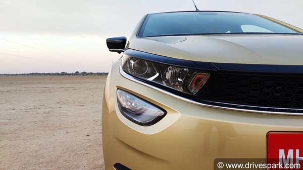 Tata Altroz First Drive Review: Driving Impressions, Performance, Handling, Mileage, Features & All Other Details