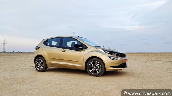 Tata Altroz First Drive Review: Driving Impressions, Performance, Handling, Mileage, Features & All Other Details