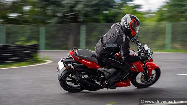 TVS Apache RTR 160 4V BS-6 First Ride Review: Performance, Top Speed, Features & Details