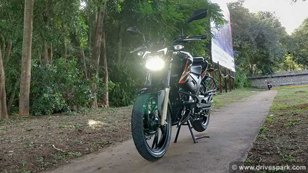 TVS Apache RTR 200 4V BS-6 First Ride Review: Performance, Top Speed, Features & Details