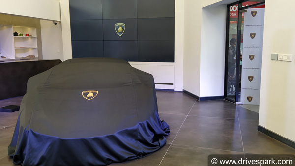 Lamborghini Inaugurates New Dealership At Bangalore: Showcases Huracan Evo Spyder At Opening