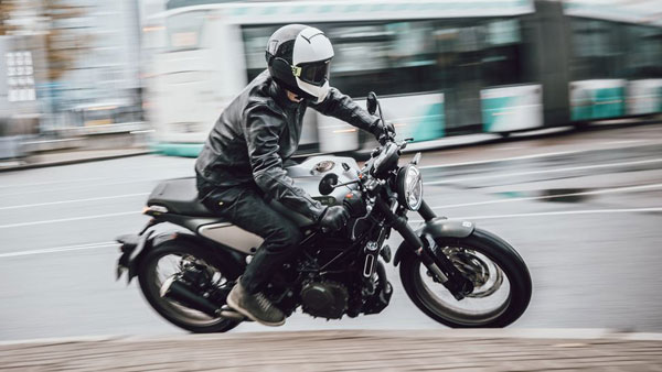 Husqvarna Svartpilen 250 & Vitpilen 250 Prices Announced At Rs 1.8 Lakh: Bookings Open At Rs 5,000