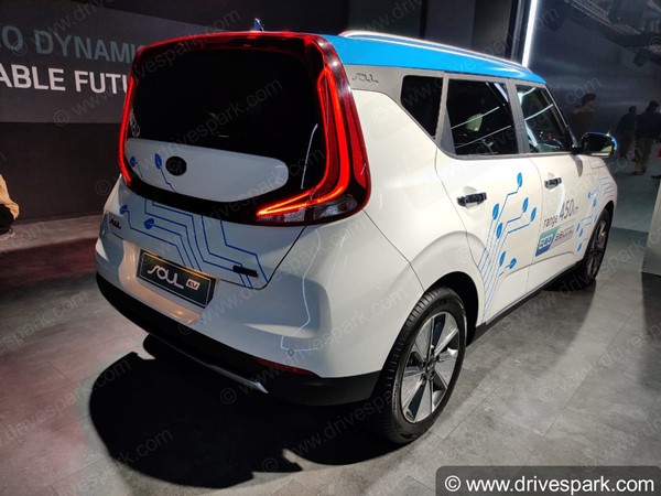 Kia Cars At Auto Expo 2020: Sonet Concept, Seltos X-Line, Carnival, Stonic, Xceed, Soul EV & More