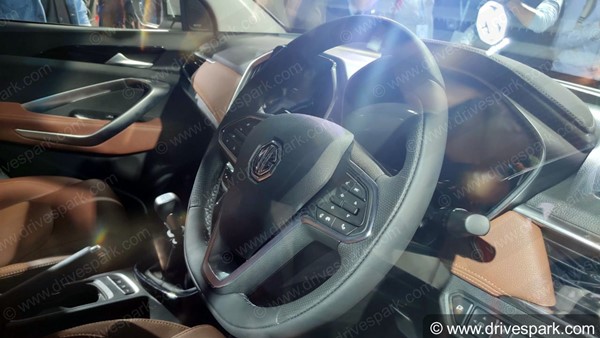Auto Expo 2020: MG Hector Plus Unveiled - Expected Launch Date, Specs, Features, Images & More