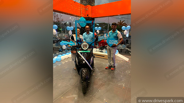 Bajaj Chetak Electric Scooter Bangalore Deliveries Begin: Cities First Customers Opt For Top-Spec ‘Premium’ Variant