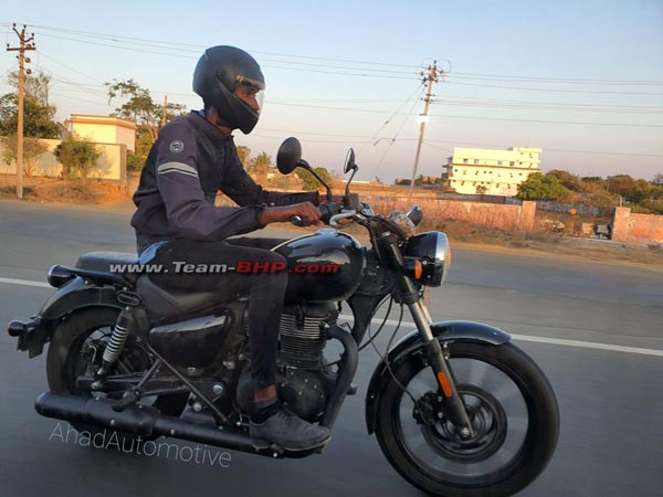 Spy Pics: Royal Enfield Meteor Production Spec Spied Testing Ahead Of Launch