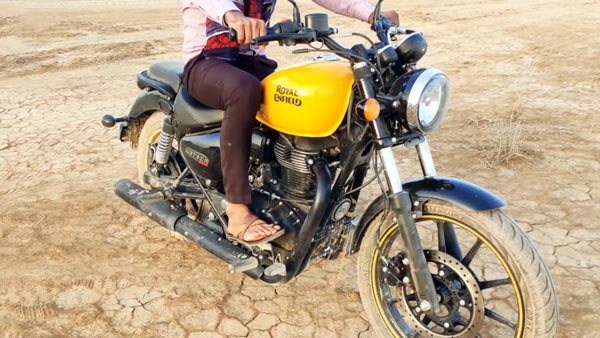 Spy Pics: Royal Enfield Meteor 350 Spied With Yellow Tank, Twin Pod Instrument Cluster, & More