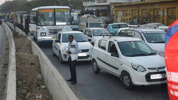 BS4 Vehicle Sales Extension Plea Filed By FADA & SIAM With Supreme Court: Details