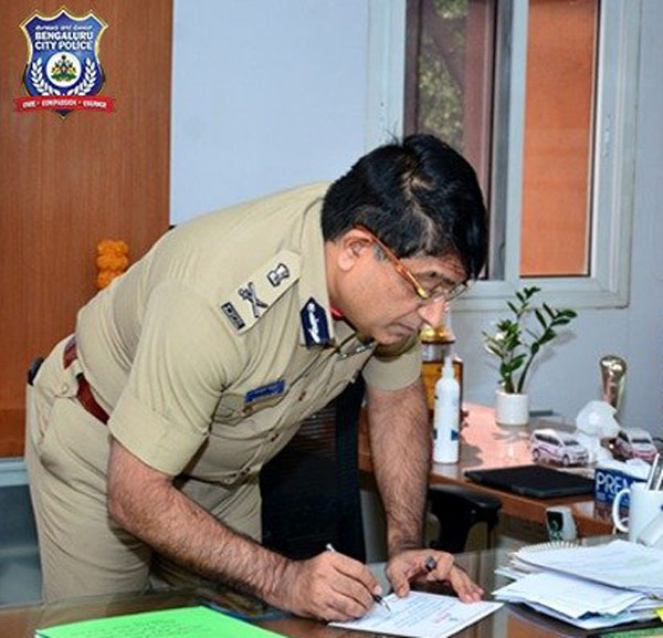 Karnataka Police Officer Covers 864 Kilometers On A Honda Activa: Delivers Medicines